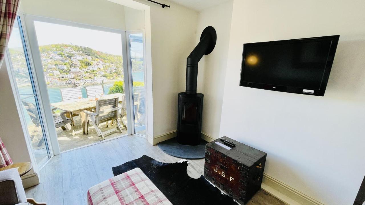 Out To Sea - Stunning Views, Elevated Position With Onsite Parking Villa Dartmouth Kültér fotó