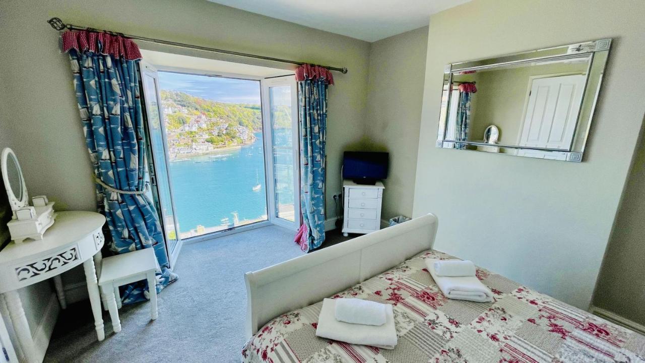 Out To Sea - Stunning Views, Elevated Position With Onsite Parking Villa Dartmouth Kültér fotó